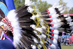 Descubra a cultura indígena no United Tribes International Powwow